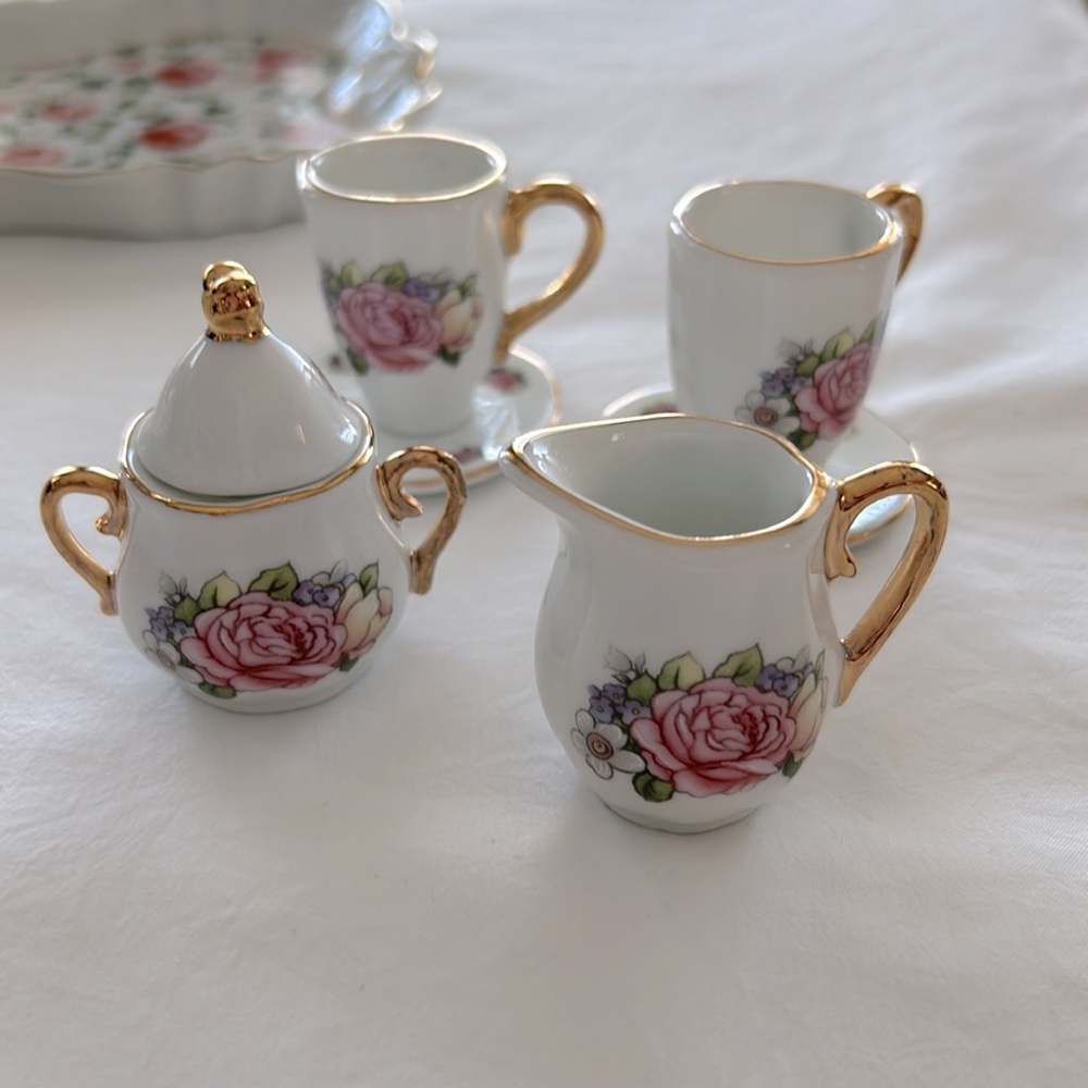 VINTAGE Adeline Miniature Tea Set - Picture 9 of 9